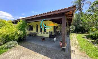 Imagem 4: Casa à venda no Centro de Bertioga-SP com 3 quartos, 1 sala, 2 banheiros, 5 vagas e 930m2