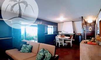 Imagem 3: Casa na quadra da praia do Maitinga pré-fabricada com banheiros e cozinha em alvenaria, te