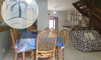 Imagem 6: Ótimo sobrado em Condomínio fechado com três dormitórios sendo uma suíte