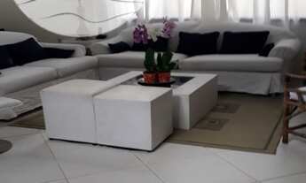 Imagem 2: Sobrado com 4 dormitórios, sendo 2 suítes em condomínio fechado no centro!