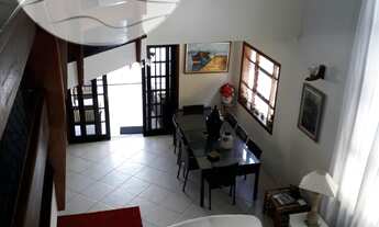 Imagem 3: Sobrado com 4 dormitórios, sendo 2 suítes em condomínio fechado no centro!