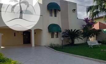 Imagem: Casa ampla em condomínio fechado em frente