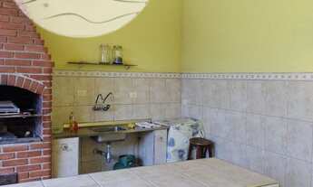 Imagem 7: Sobrado localizado a apenas 70 metros da praia de águas calmas do bairro do Indaiá