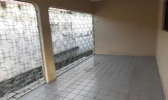 Imagem: CASA COM 3 DORMITÓRIOS DCE NO BAIRRO