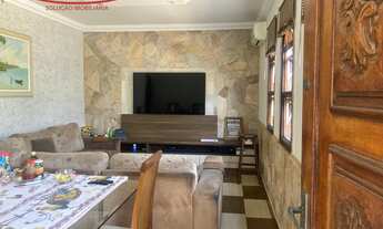 Imagem: Casa no Jardim Botânico disponível para