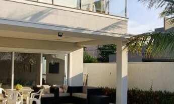 Imagem: Casa Sobrado à Venda Localizado no Condomínio