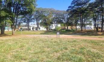 Imagem: Terreno disponível para venda no bairro