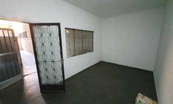 Imagem 3: Imperdível Casa à Venda em Realengo, Rio de Janeiro-RJ: 6 quartos, 9 salas, 3 banheiros