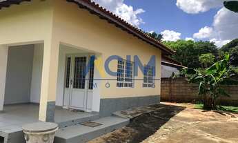 Imagem 2: Chácara à venda em Santo Antônio de Posse-SP, bairro Recanto Vale Verde, com 3 quartos e 1