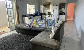 Imagem 3: Casa à venda em Jaguariúna-SP, Vila Primavera, com 2 quartos, 1 suíte, 2 salas, 1 banheiro