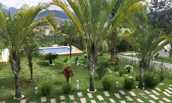 Imagem 6: 4 dormitórios, 3 suíte, 2 banheiro, 5 vagas na garagem, 180M² de Área Construída