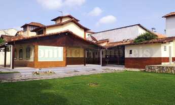 Imagem: 6 dormitórios, 2 suíte, 4 banheiro, 6