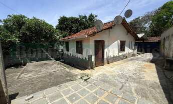 Imagem: 2 dormitórios, 1 banheiros, 1 vaga na garagem