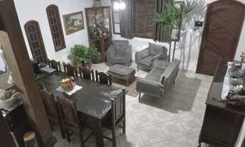 Imagem 7: 4 dormitórios, 2 banheiro, 2 vagas na garagem