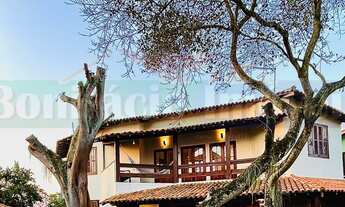 Imagem 3: 6 dormitórios na Rua Das Pitangas