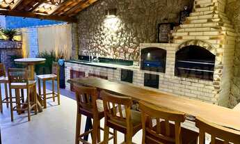 Imagem 5: 6 dormitórios na Rua Das Pitangas