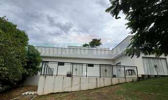 Imagem 2: 3 dormitórios, 1 suítes, 2 banheiro