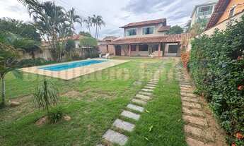 Imagem: 4 dormitórios na Rua Beatriz Campos