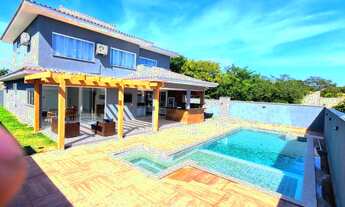 Imagem: 5 dormitórios, 5 suíte, 6 banheiro, 3