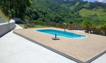 Imagem: 1 dormitório, 1 banheiros, 6 vagas na garagem