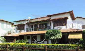 Imagem: 3 dormitórios, 1 suítes, 2 banheiro