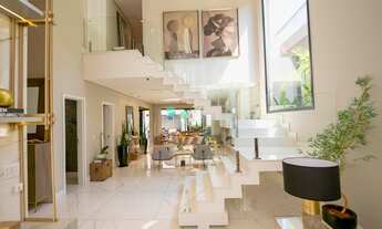 Imagem 4: Capa de revista Casa em condomínio com 5 dormitórios