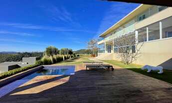 Imagem 5: Casa moderna em Alphaville Santana de Parnaíba-SP: 4 suítes, elevador, vista mata. Agende