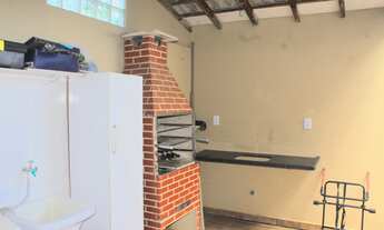 Imagem 3: 3 dormitórios, 1 suítes, 2 banheiro, 2 vagas na garagem, 140M² de Área Construída