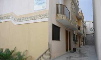 Imagem 3: 3 dormitórios, 1 suítes, 2 banheiro, 2 vagas na garagem