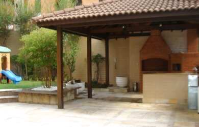 Imagem 6: 3 dormitórios, 3 suíte, 2 banheiro, 4 vagas na garagem, 250M² de Área Construída