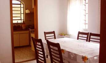 Imagem 4: 3 dormitórios, 1 suítes, 3 banheiro, 2 vagas na garagem