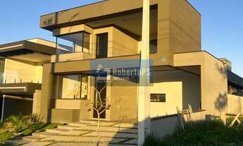 Imagem: Casa de alto padrão para venda no condomínio