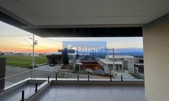 Imagem 2: Sobrado de alto padrão para venda no condomínio em Caçapava-SP