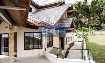 Imagem: Casa de luxo à venda em condomínio no