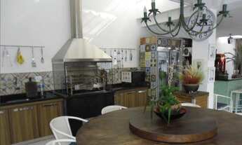 Imagem 6: Venda de Imóvel de Luxo em São Paulo-SP: Casa com 8 Quartos, 6 Suítes e 5 Vagas na Fazenda