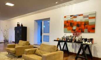 Imagem 2: Venda de Imóvel de Luxo em São Paulo-SP: Casa com 8 Quartos, 6 Suítes e 5 Vagas na Fazenda