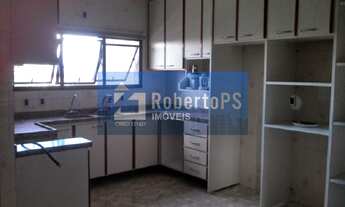 Imagem 6: Belíssimo Apartamento de 187m² com Localização Privilegiada e Área de Lazer, no Centro de