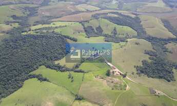 Imagem 5: Fazenda de luxo à venda em Serranos-MG: 3 quartos, 1 sala, 8 banheiros, 176 hectares no Ce