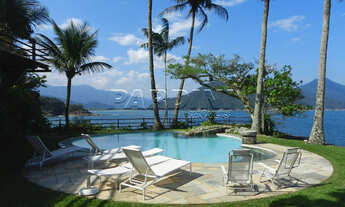 Imagem 4: Linda casa de locação, frente para a costeira, prainha particular; com splits, na Praia Ve