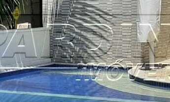 Imagem: Casa em condomínio, com piscina, na Praia