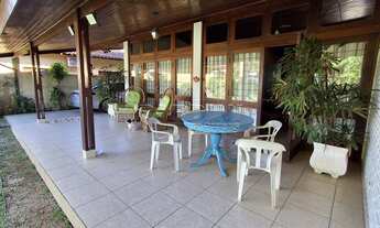 Imagem 6: Ótima casa com 4 dormitórios, terreno de 1.100 m2, a apenas 280 metros do mar, na praia do