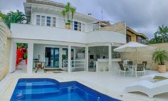 Imagem: Linda casa em estilo moderno, próxima do