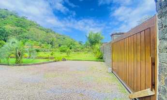 Imagem 5: Mansão com 6 dormitórios, piscina, área gourmet e campo de futebol, no bairro Ressaca em U