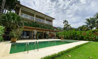 Imagem 2: Casa de temporada pé na areia com 7 suítes, piscina e espaço gourmet, na praia do Lázaro e