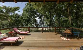 Imagem 7: Ótima casa em estilo rústico, pé na areia, com 3 dormitórios e espaço gourmet, na praia Gr