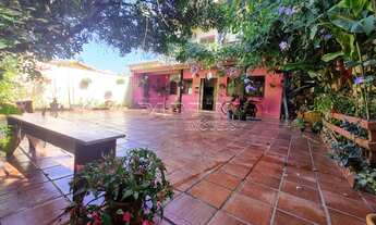 Imagem: Ampla casa assobradada a 400 metros da orla