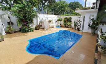 Imagem 3: Ótima residência, pertinho do mar, com 3 dormitórios, piscina e varanda gourmet, na praia