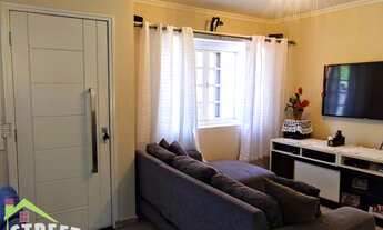 Imagem: Sobrado 4 Dormitórios em Condomínio Fechado