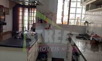 Imagem 3: Casa com Piscina Próximo ao Bosque Maia