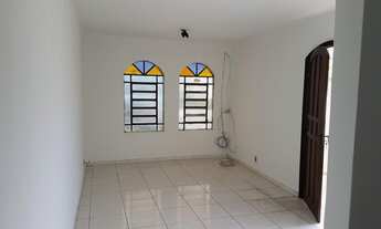 Imagem 3: 3 dormitórios, 1 suítes, 3 banheiro, 2 vagas na garagem